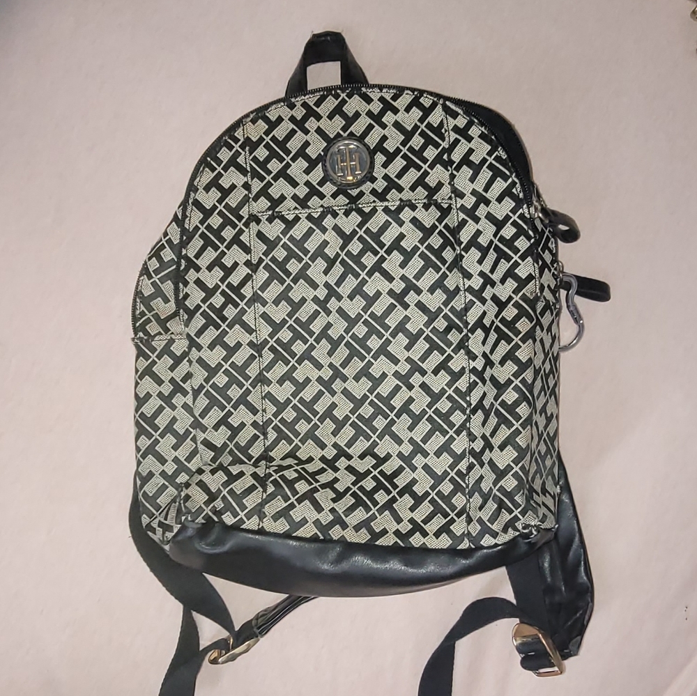 Tommy Hilfiger Willow II-Backpack-Geometric Jacquard w/Colored Trim Black/Alpaca